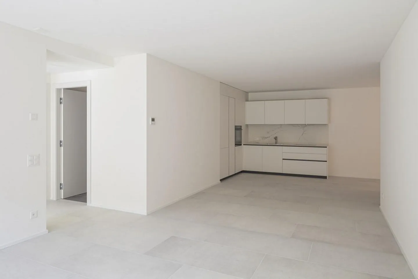 NUOVO APPARTAMENTO 3.5 LOCALI CON TERRAZZA E GIARDINO - Foto 6 di 13