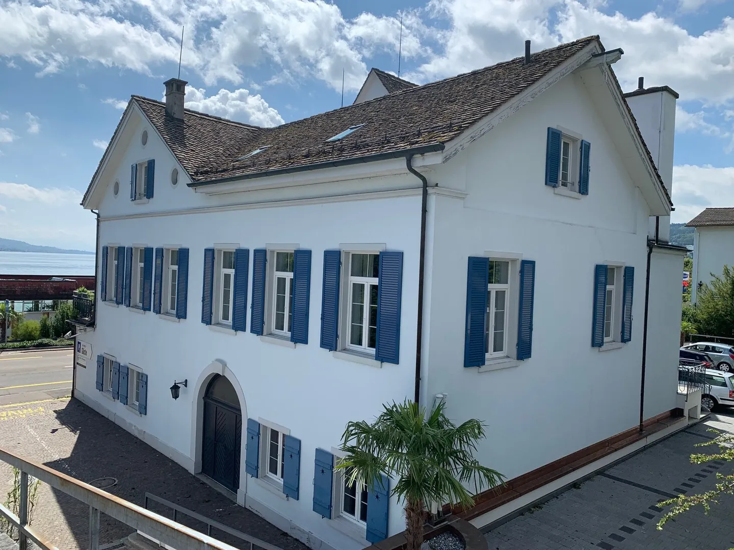 Charmante Wohnung mit Seesicht - Foto 2 von 13