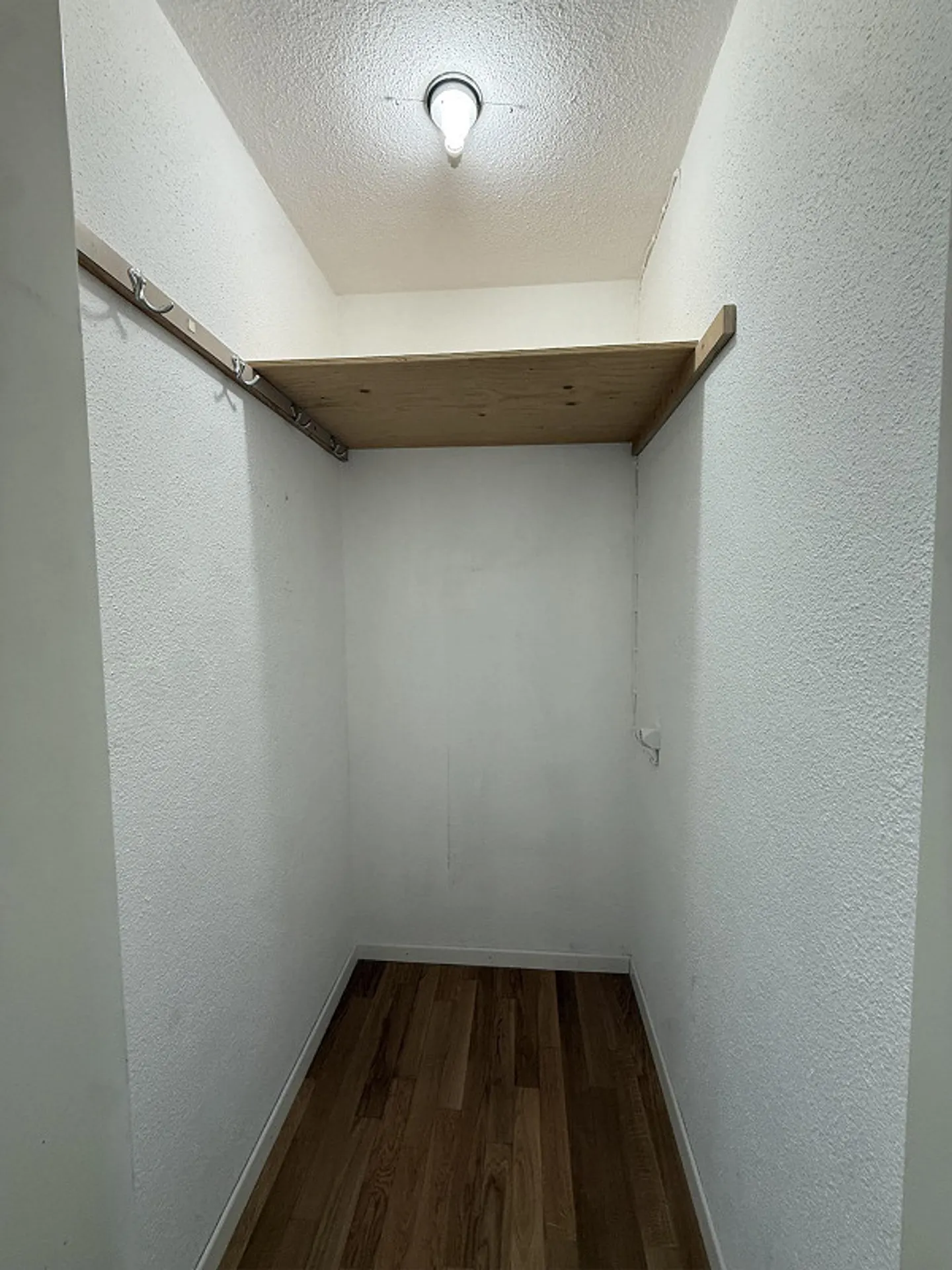 Appartement lumineux avec deux balcons et belle vue à Kriens - Photo 10 sur 11