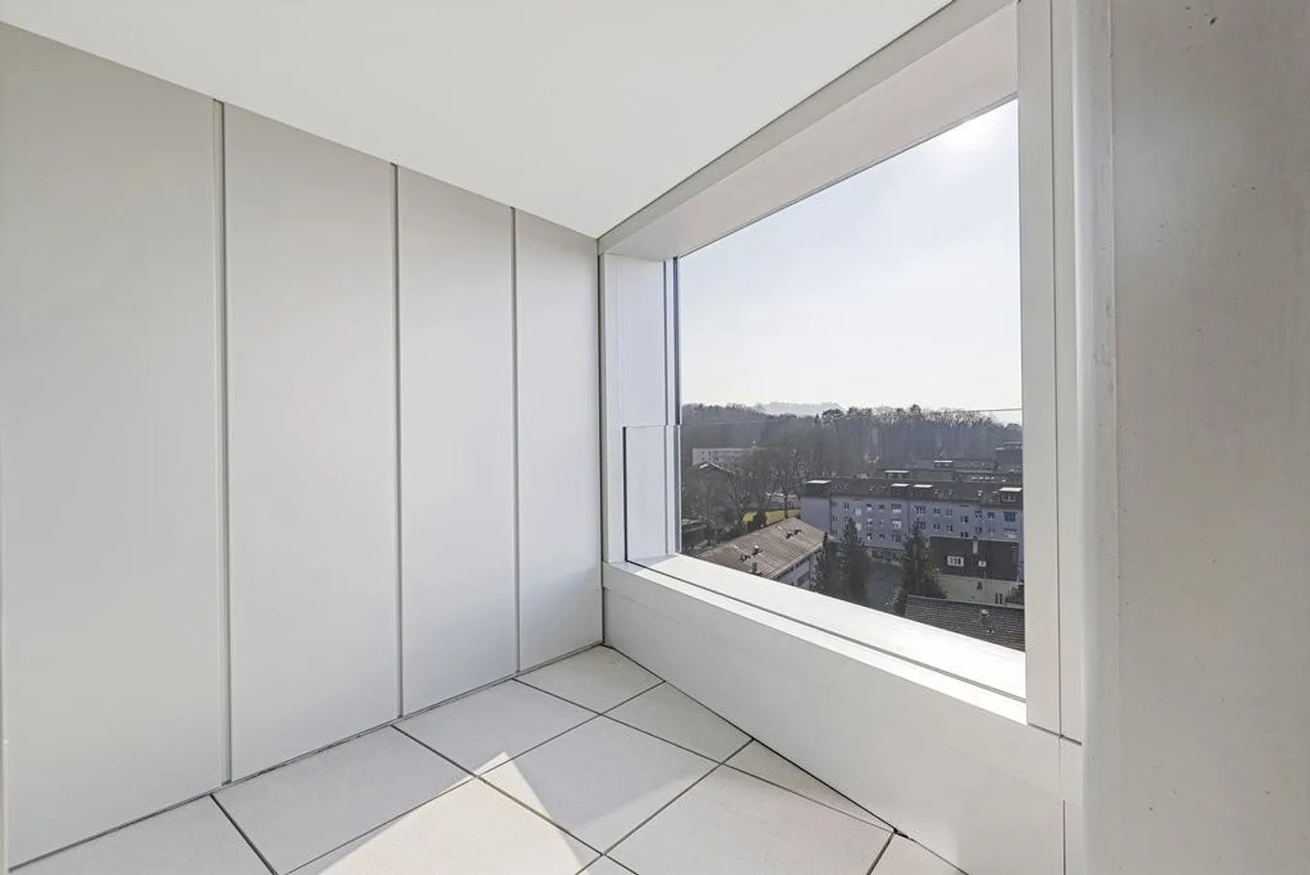 Modern living in the BäreTower = unique and spectacular - Photo 7 of 11