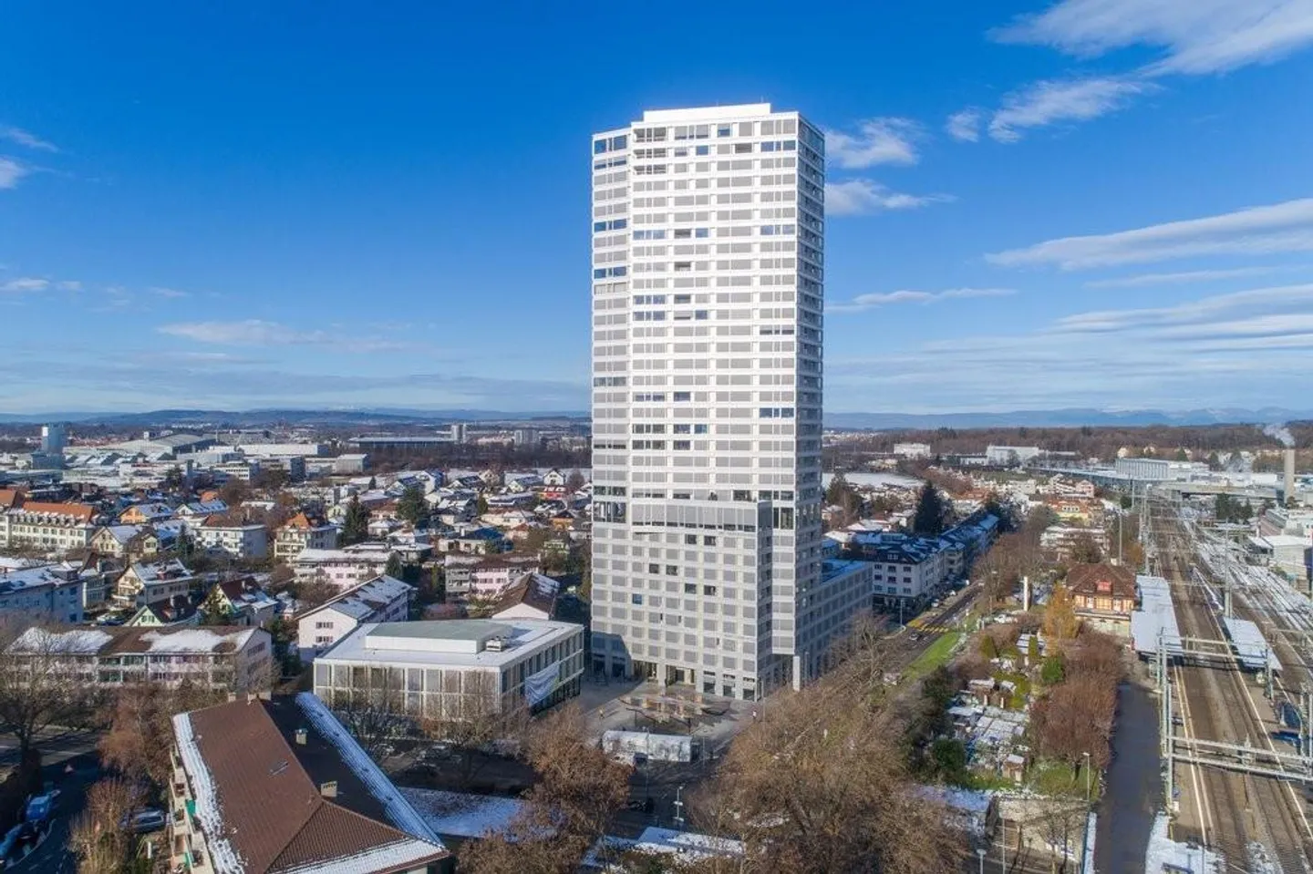 Modern living in the BäreTower = unique and spectacular - Photo 9 of 11