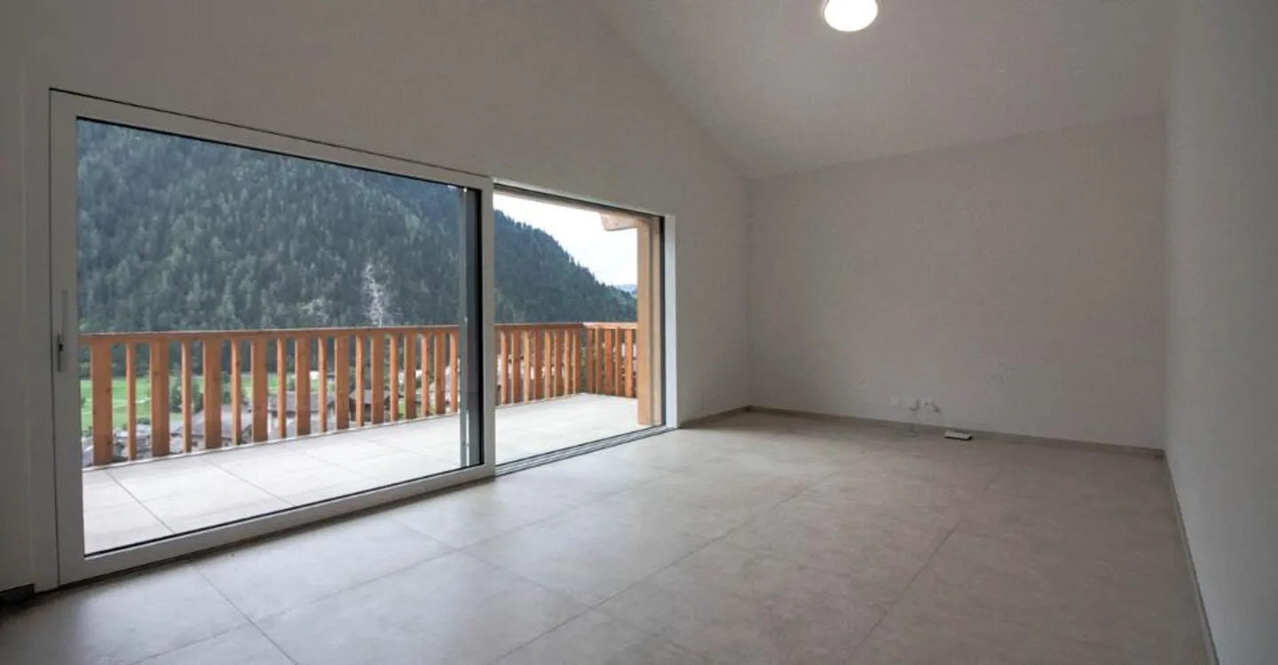 3.5 Room Apartment - Photo 1 of 9