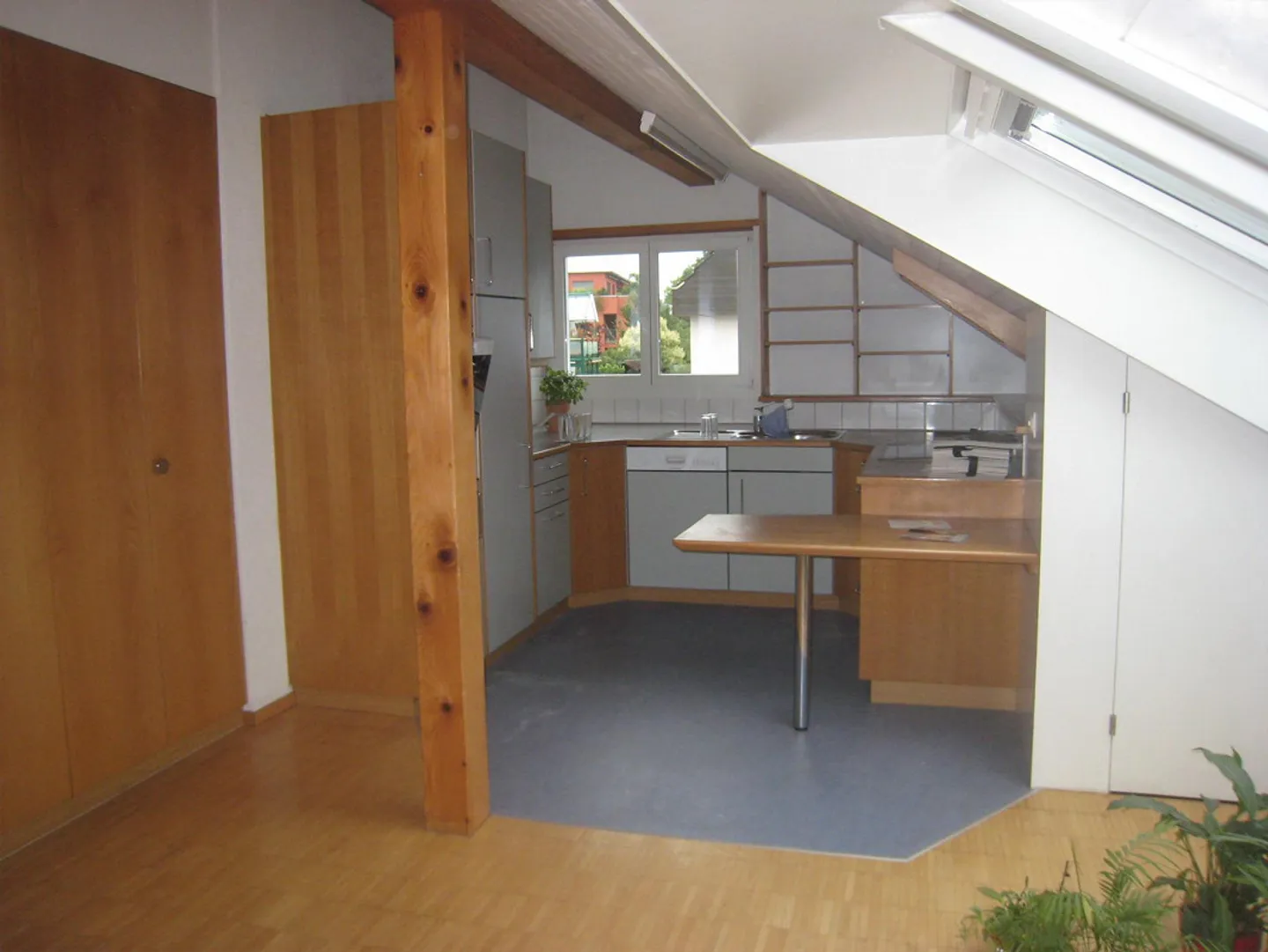 5-Room Penthouse - Photo 9 of 17