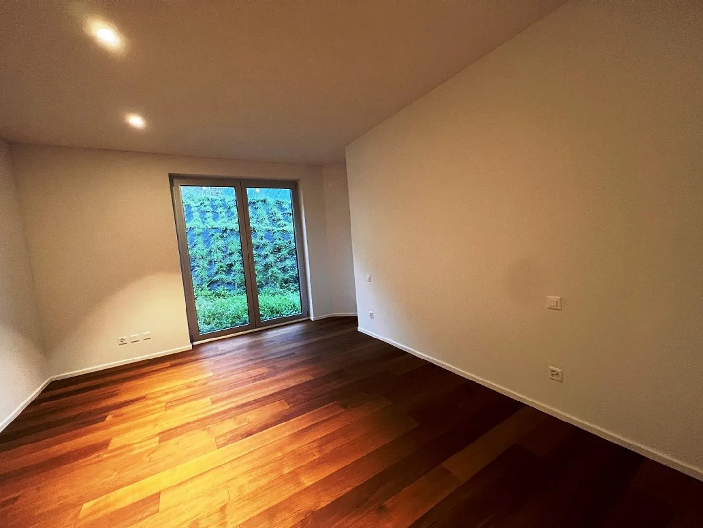 NUOVO APPARTAMENTO DI 5.5 LOCALI CON SPETTACOLARE VISTA LAGO - Foto 10 di 13