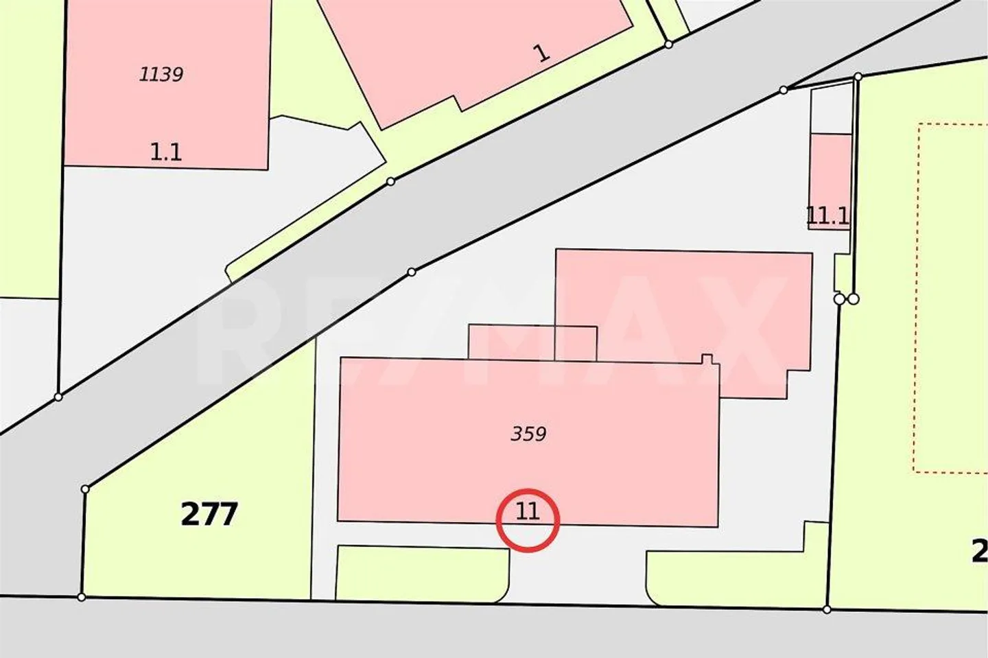 Compact property with development potential - interesting... - Photo 3 of 9