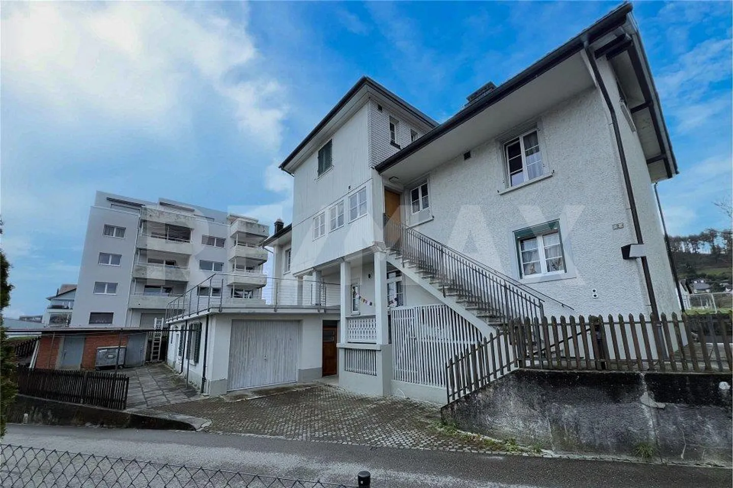 Compact property with development potential - interesting... - Photo 7 of 9