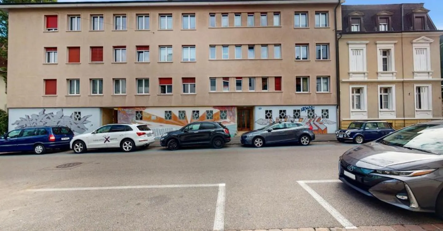 Profitez maintenant : Charmant appartement en ville pour votre vie de bien-être - Photo 1 sur 9