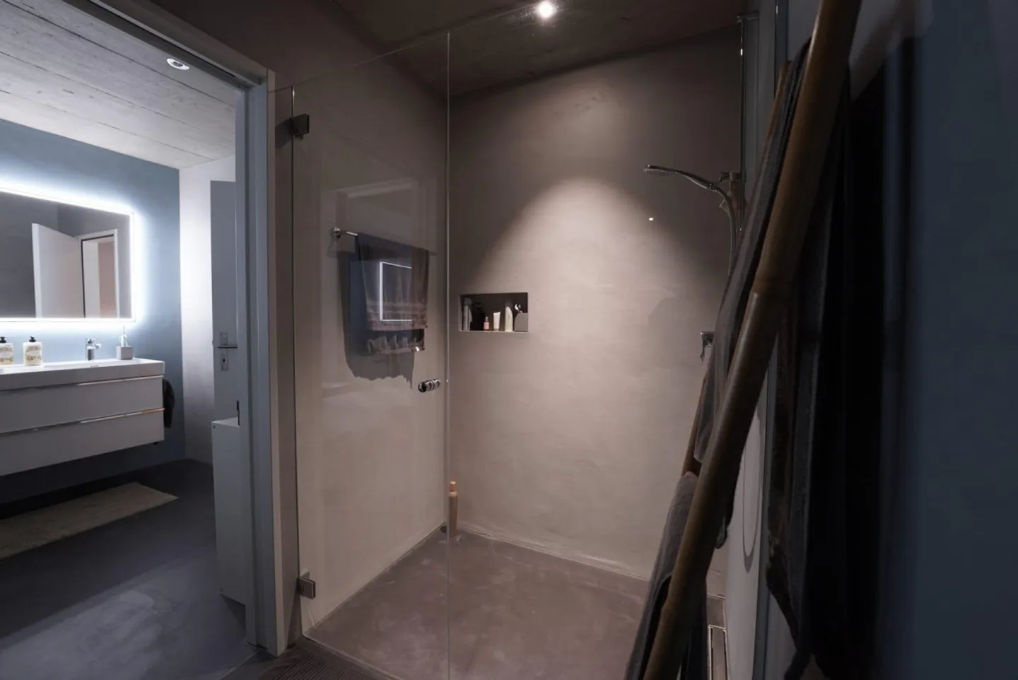 Coole 3 1/2-Zimmer Terrassenwohnung mit Weitblick - Foto 11 von 19