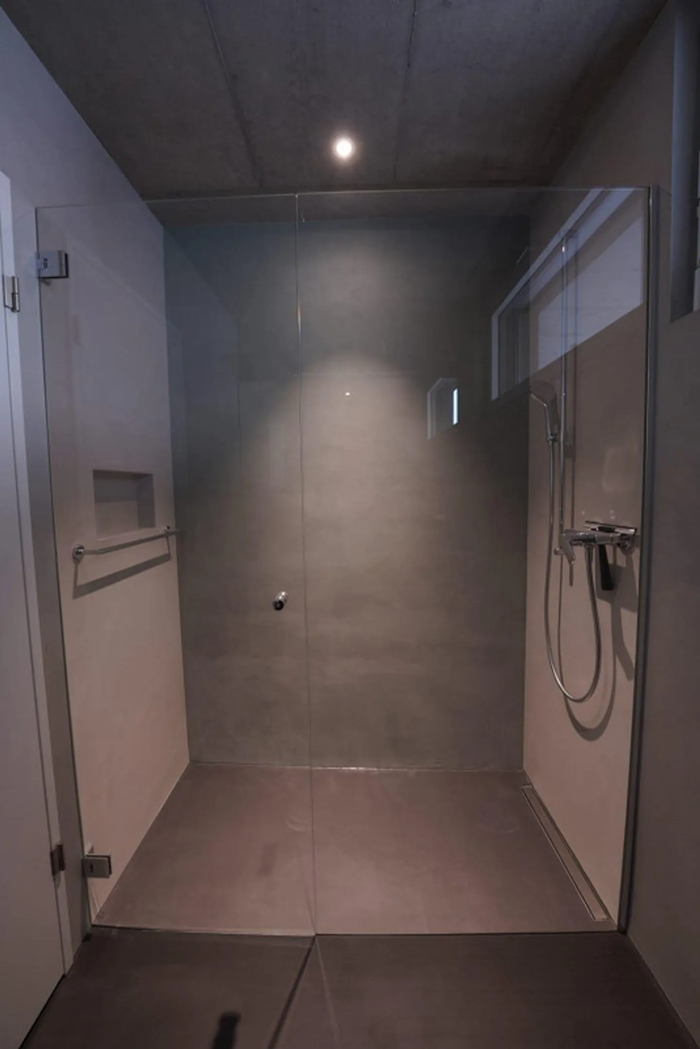 Coole 3 1/2-Zimmer Terrassenwohnung mit Weitblick - Foto 12 von 19