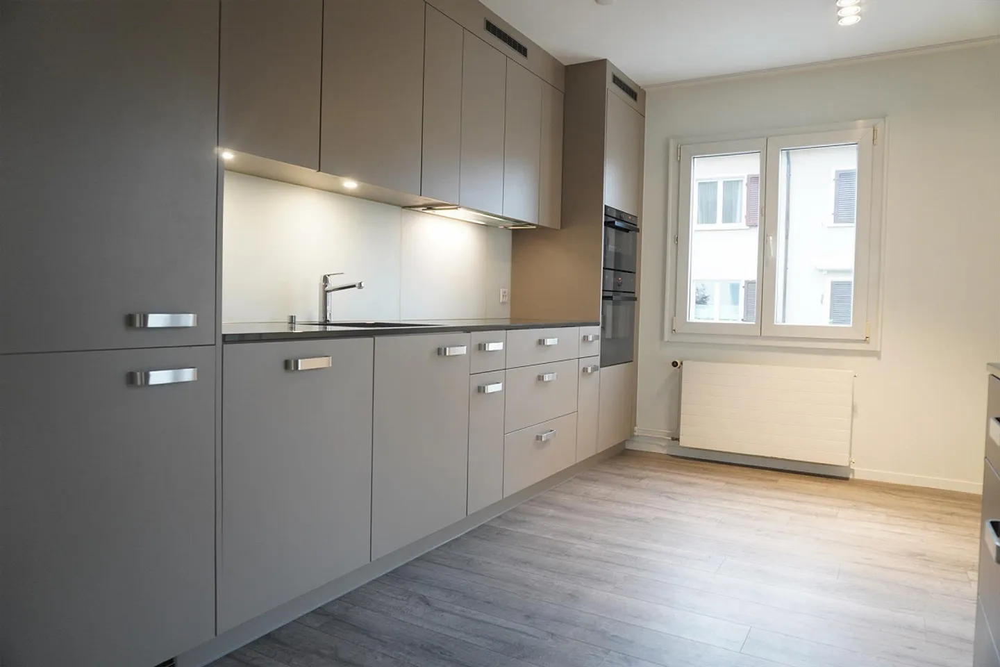 Einfamilienhaus mit Aufstockung und vielen Extras - Foto 2 von 24