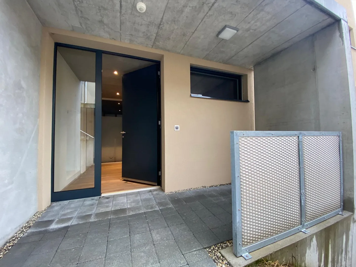 Coole 3 1/2-Zimmer Terrassenwohnung mit Weitblick - Foto 18 von 19