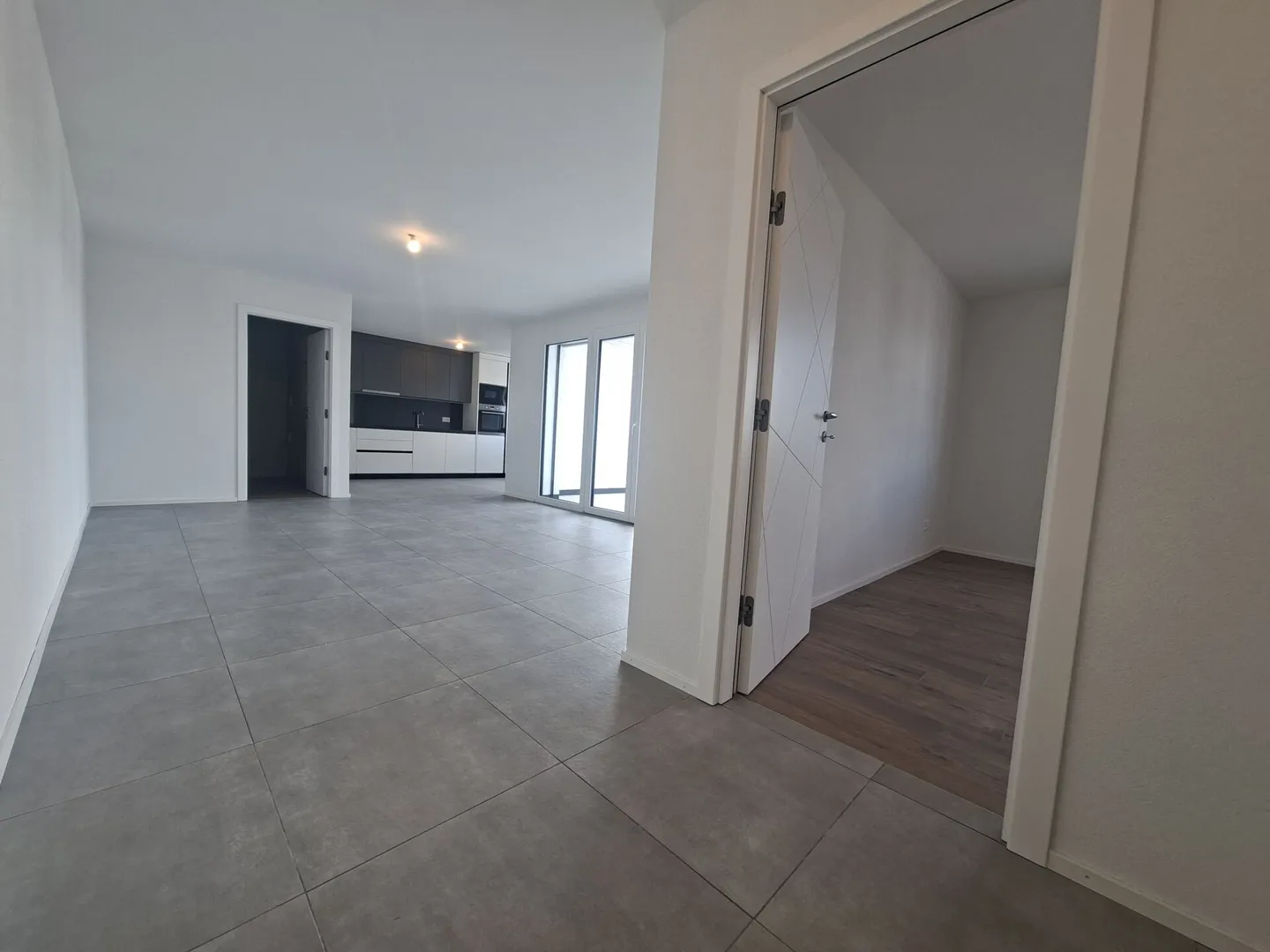 Neue 2,5-Zimmer-Wohnung im 2. Stock in Farvagny - Foto 3 von 8