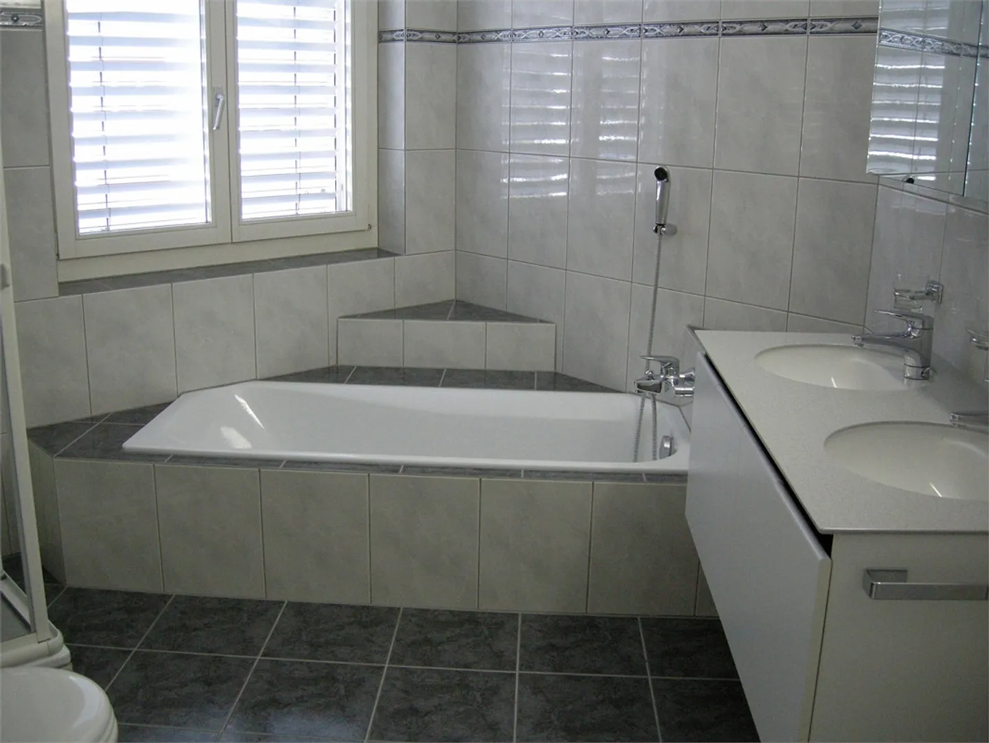 4.5 Room Apartment - Photo 2 of 3