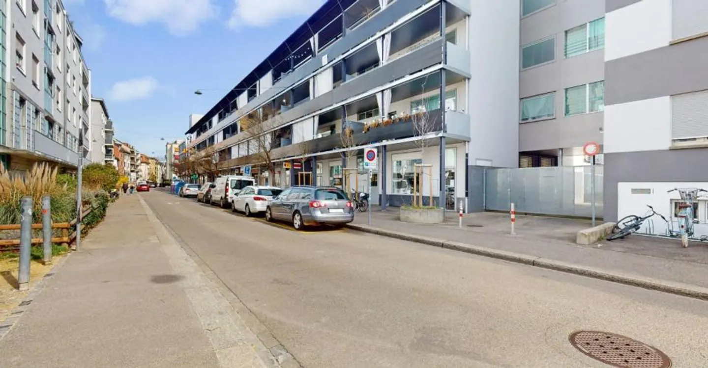Modernes Apartment mit Balkon - Foto 1 von 7