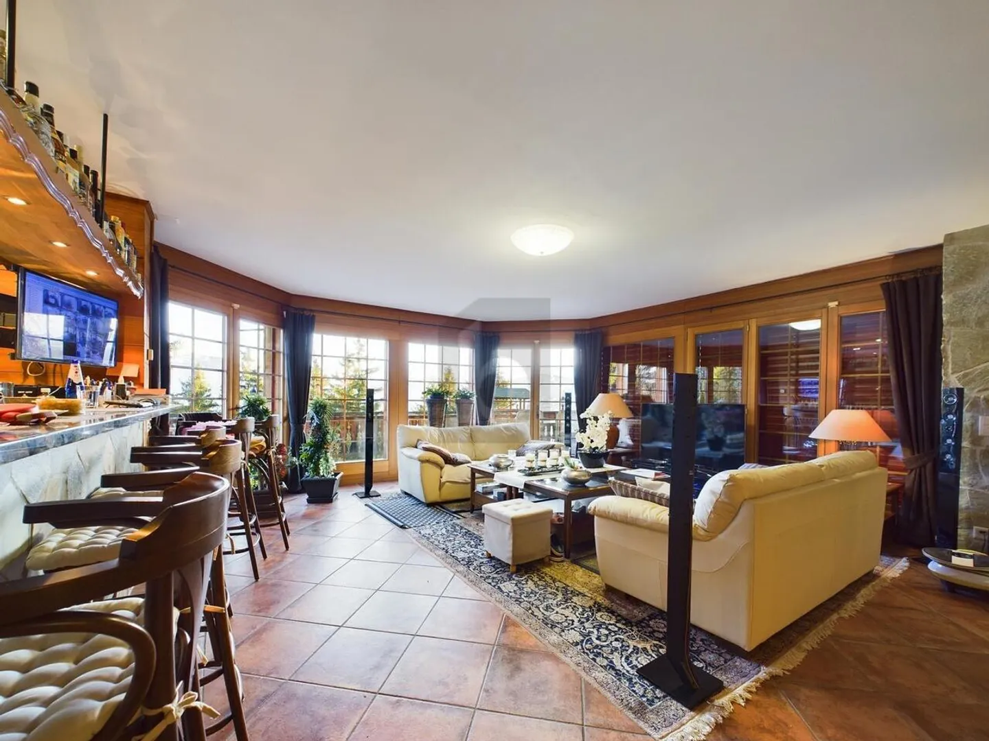 Chalet for sale - Photo 4 of 6