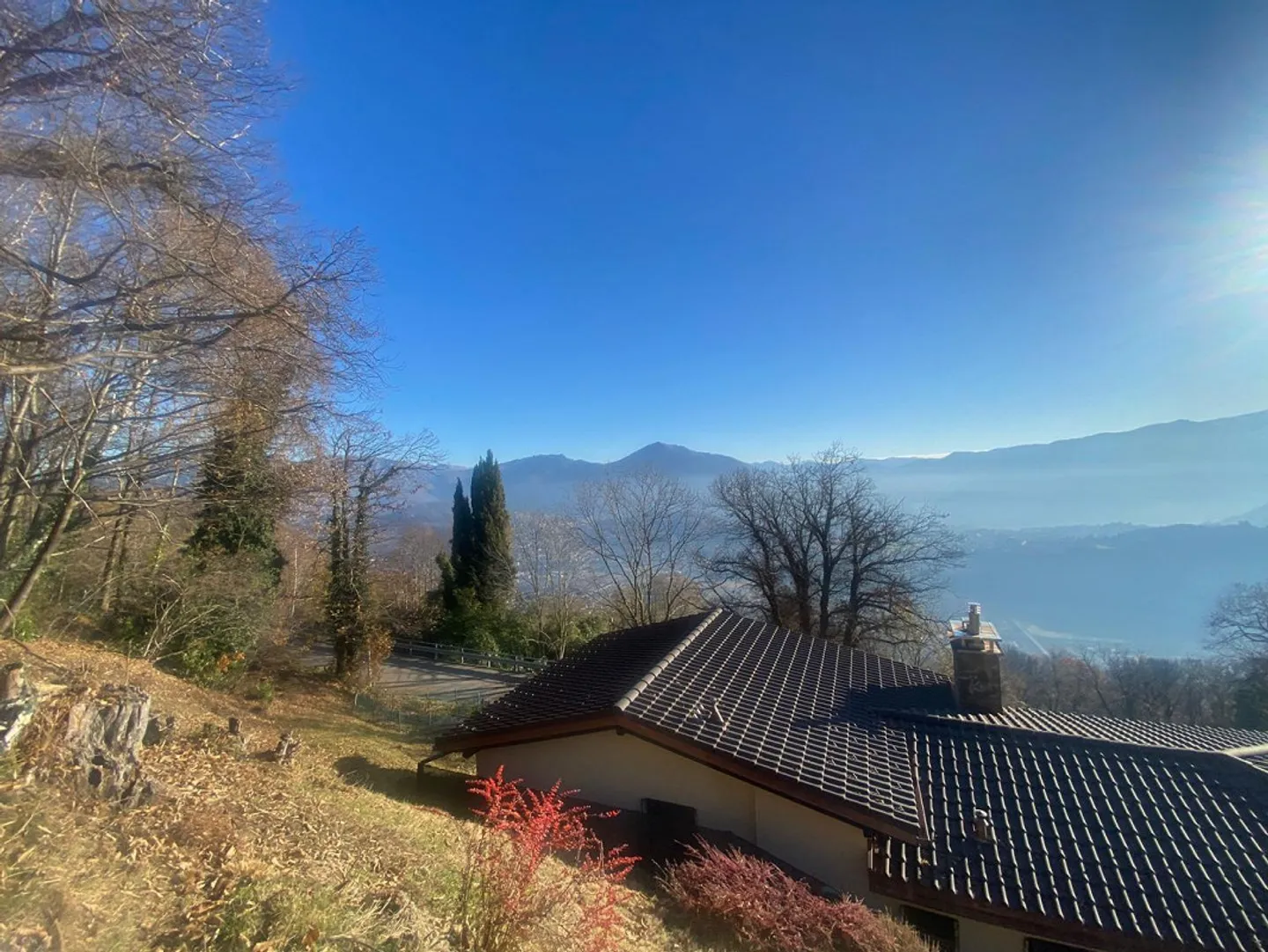 terreno di 1344 m2 edificabile ca. 900 m2. molto tranquilla, solegg... - Foto 5 di 10