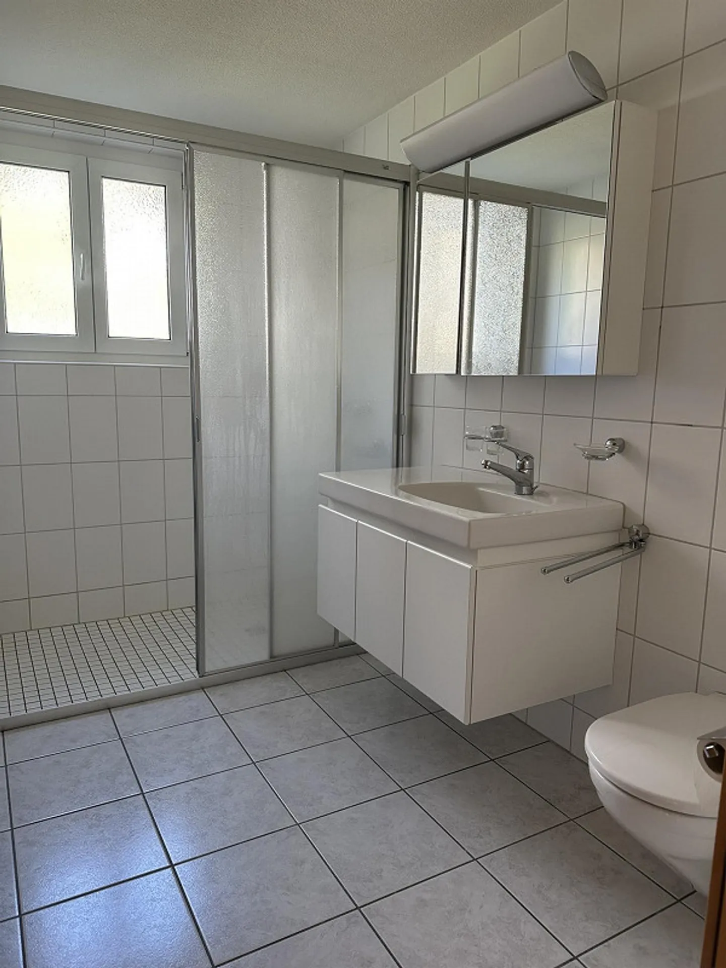 Bright & Charming 3.5-Room Apartment in the Heart of Unterwasser - Photo 10 of 22