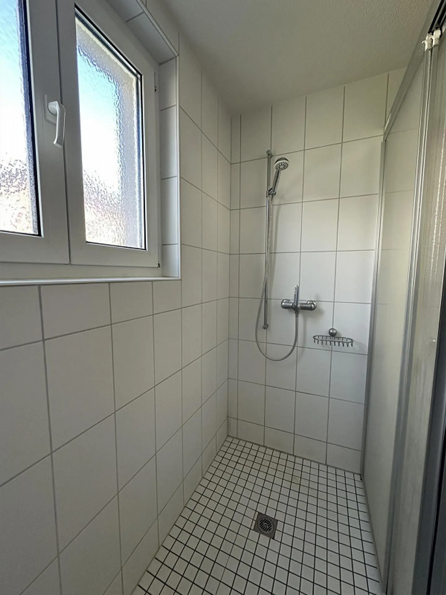 Bright & Charming 3.5-Room Apartment in the Heart of Unterwasser - Photo 11 of 22