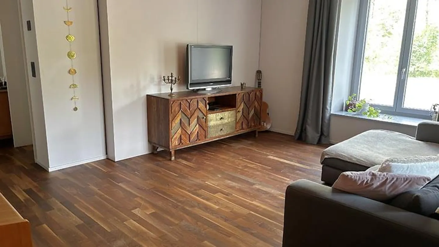 Charmante Wohnung in Winterthur - Foto 2 von 10