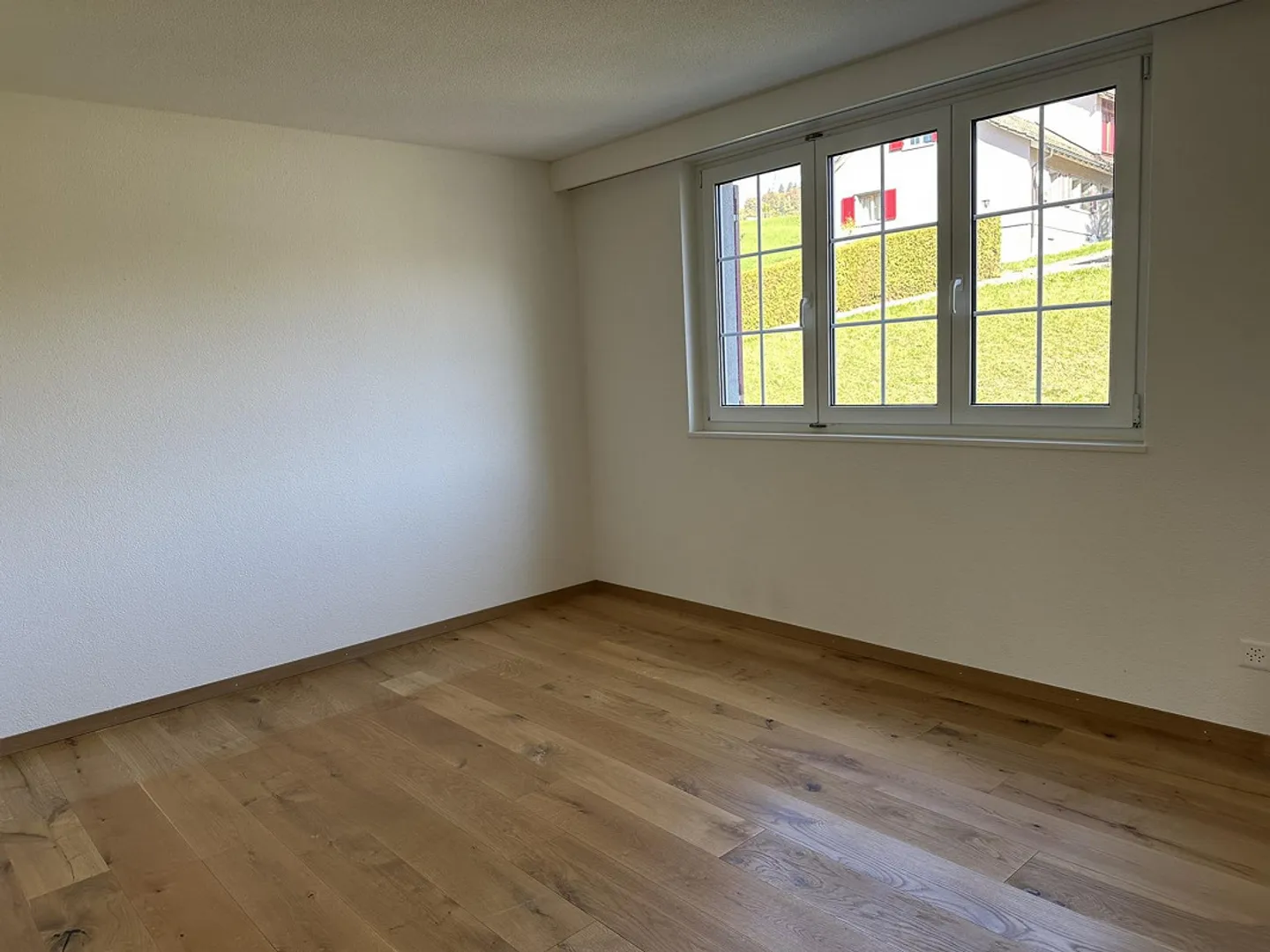 Bright & Charming 3.5-Room Apartment in the Heart of Unterwasser - Photo 13 of 22