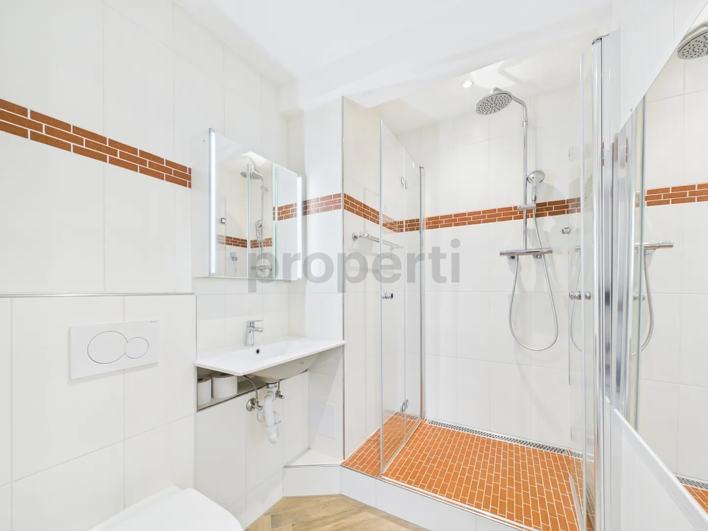 Exclusive and Historical 4-Room Apartment Directly on Lake Zurich - Photo 11 of 13