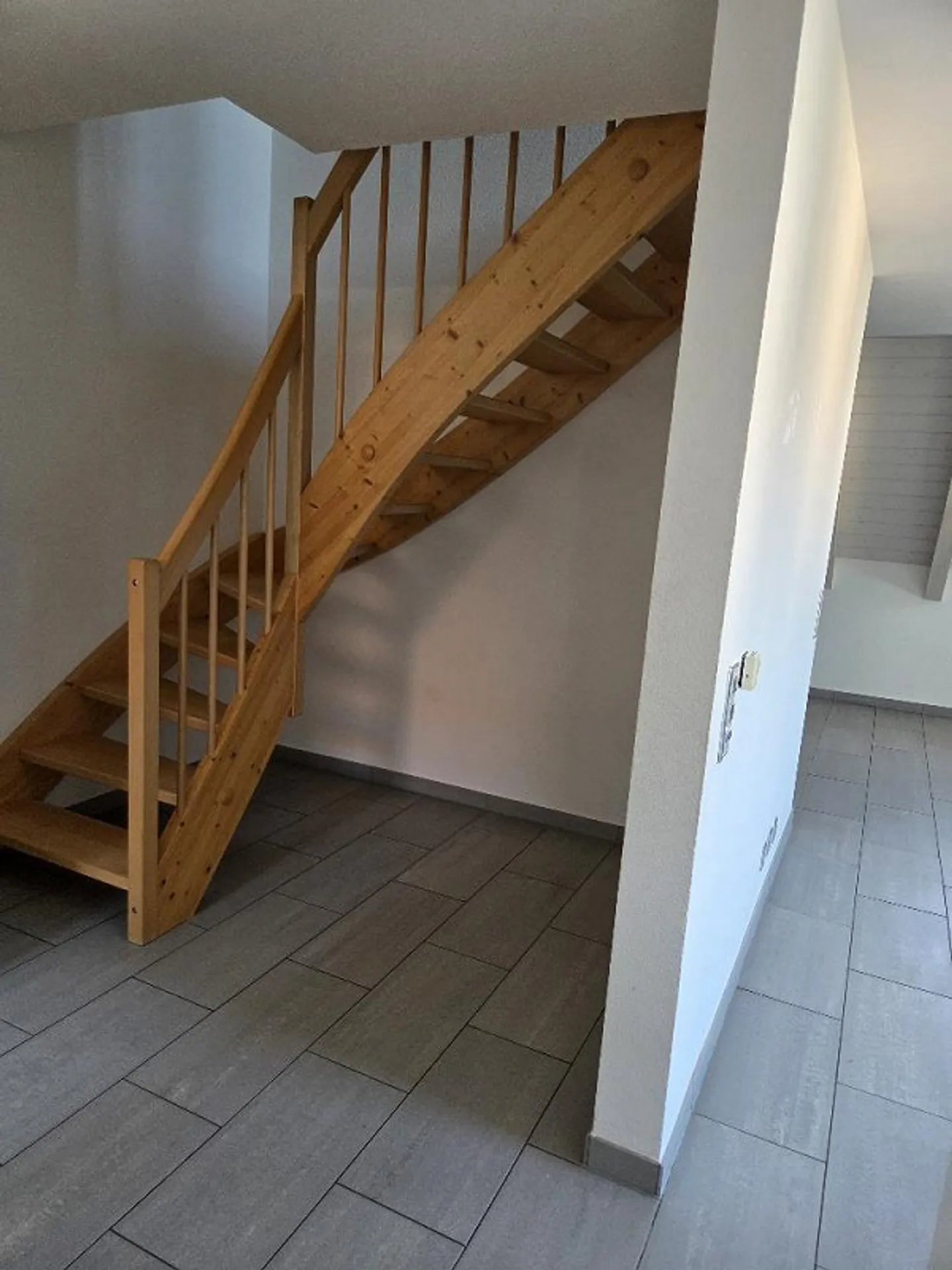 2.5 Room Apartment in Wahlen 100 sqm - Photo 8 of 15