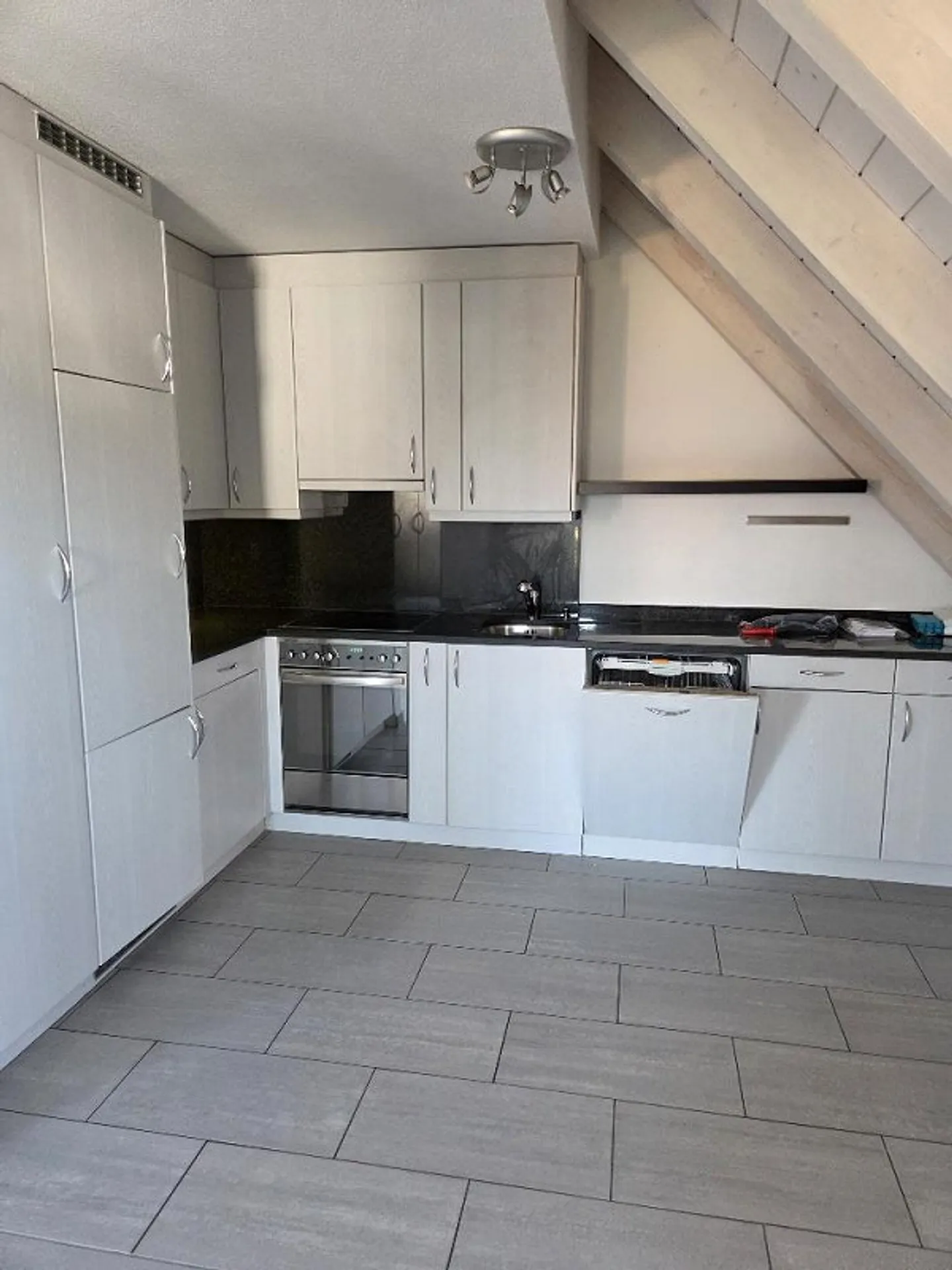 2.5 Room Apartment in Wahlen 100 sqm - Photo 11 of 15