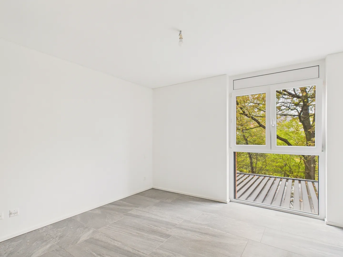 Modernes Apartment mit Terrasse - Foto 6 von 12