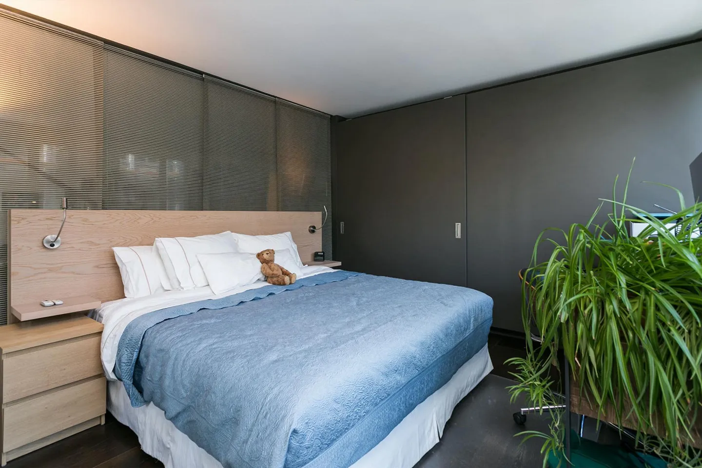 Trendy Loft Apartment with Terrace - Photo 3 of 10