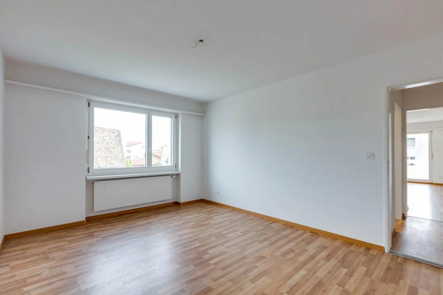 In the Middle! - Photo 5 of 9