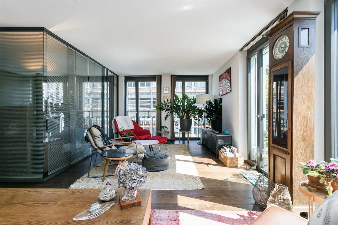 Trendy Loft Apartment with Terrace - Photo 10 of 10