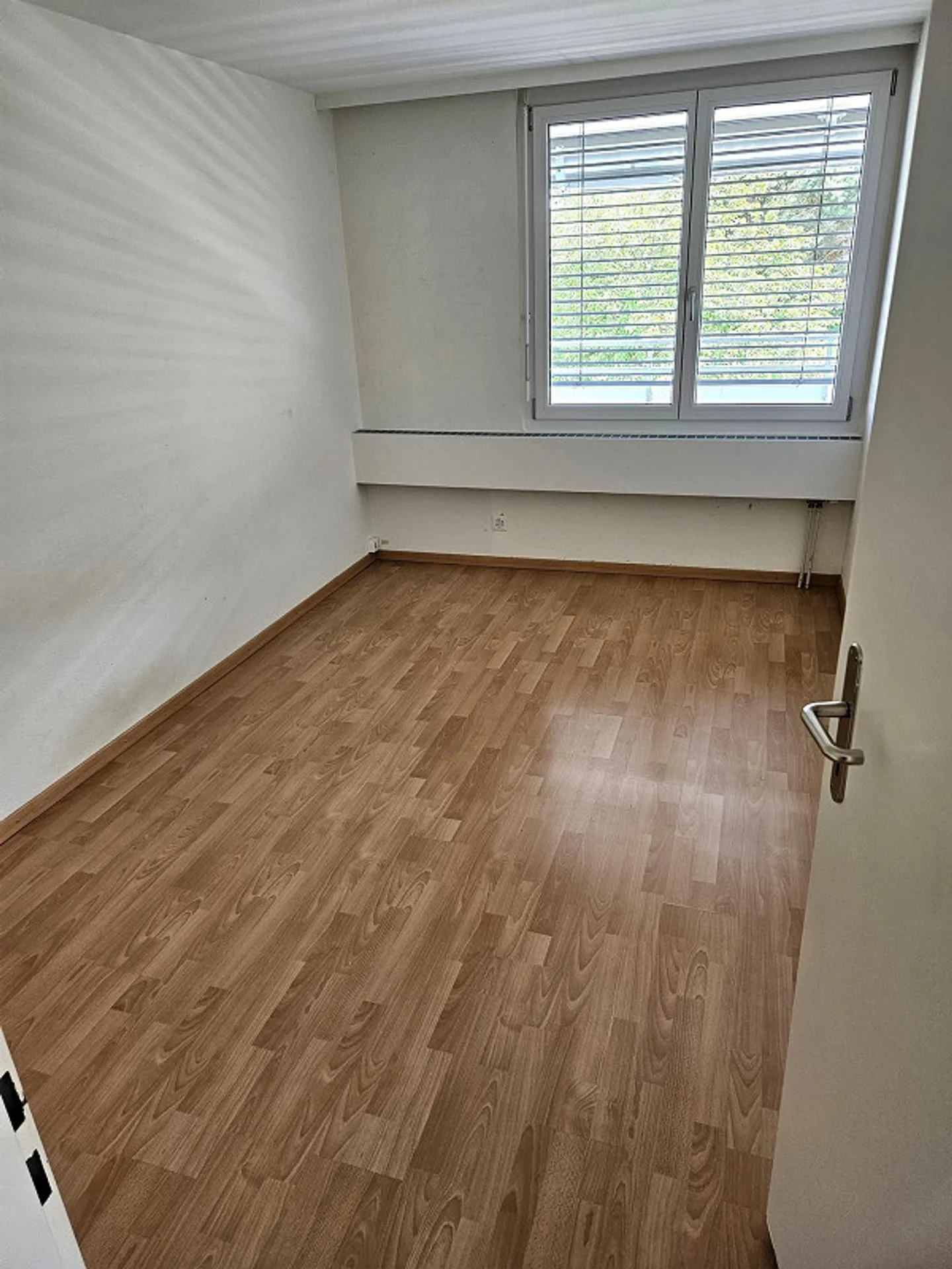 Appartamento moderno con balcone in una posizione tranquilla - Foto 4 di 8