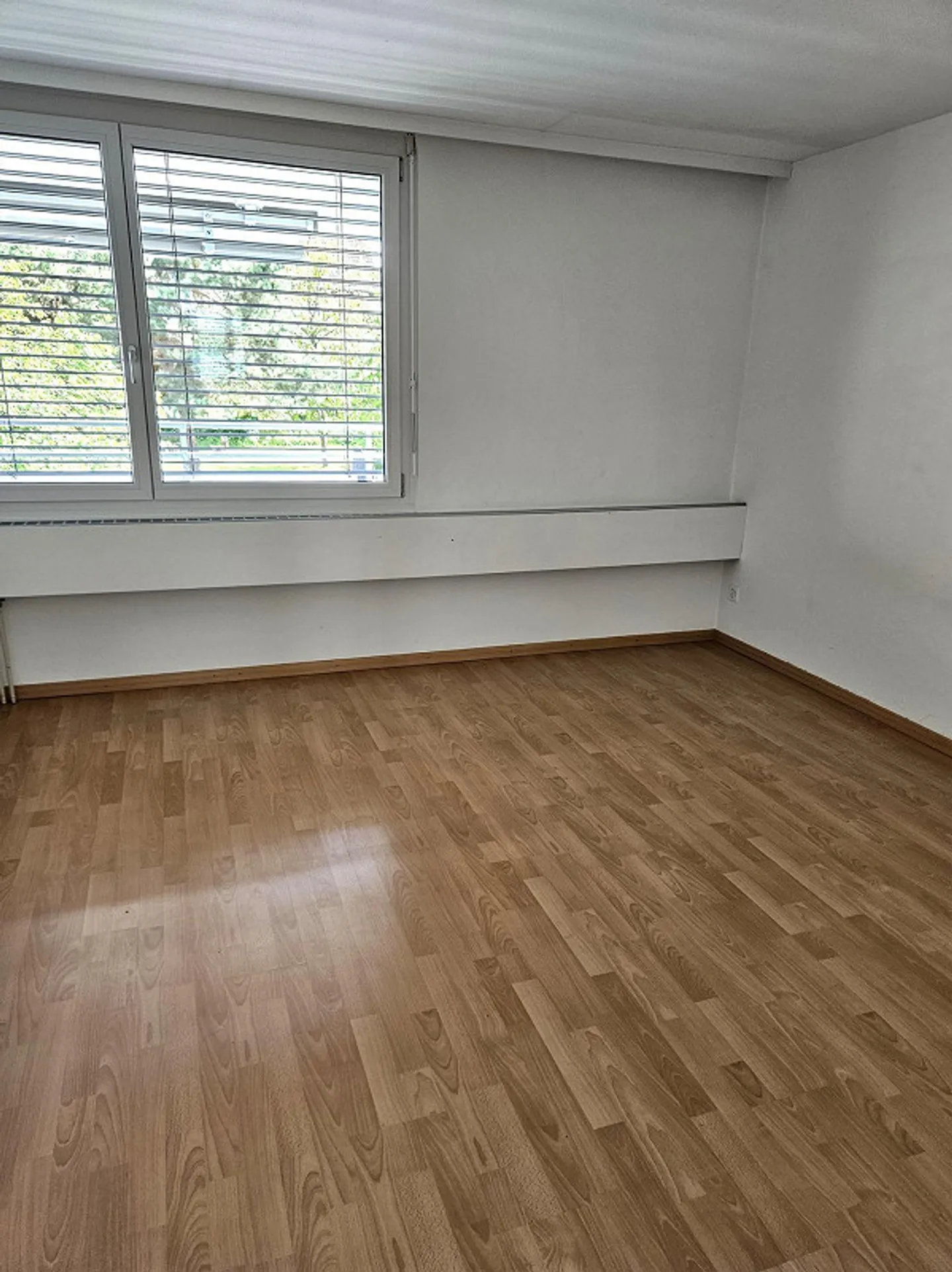 Appartamento moderno con balcone in una posizione tranquilla - Foto 5 di 8