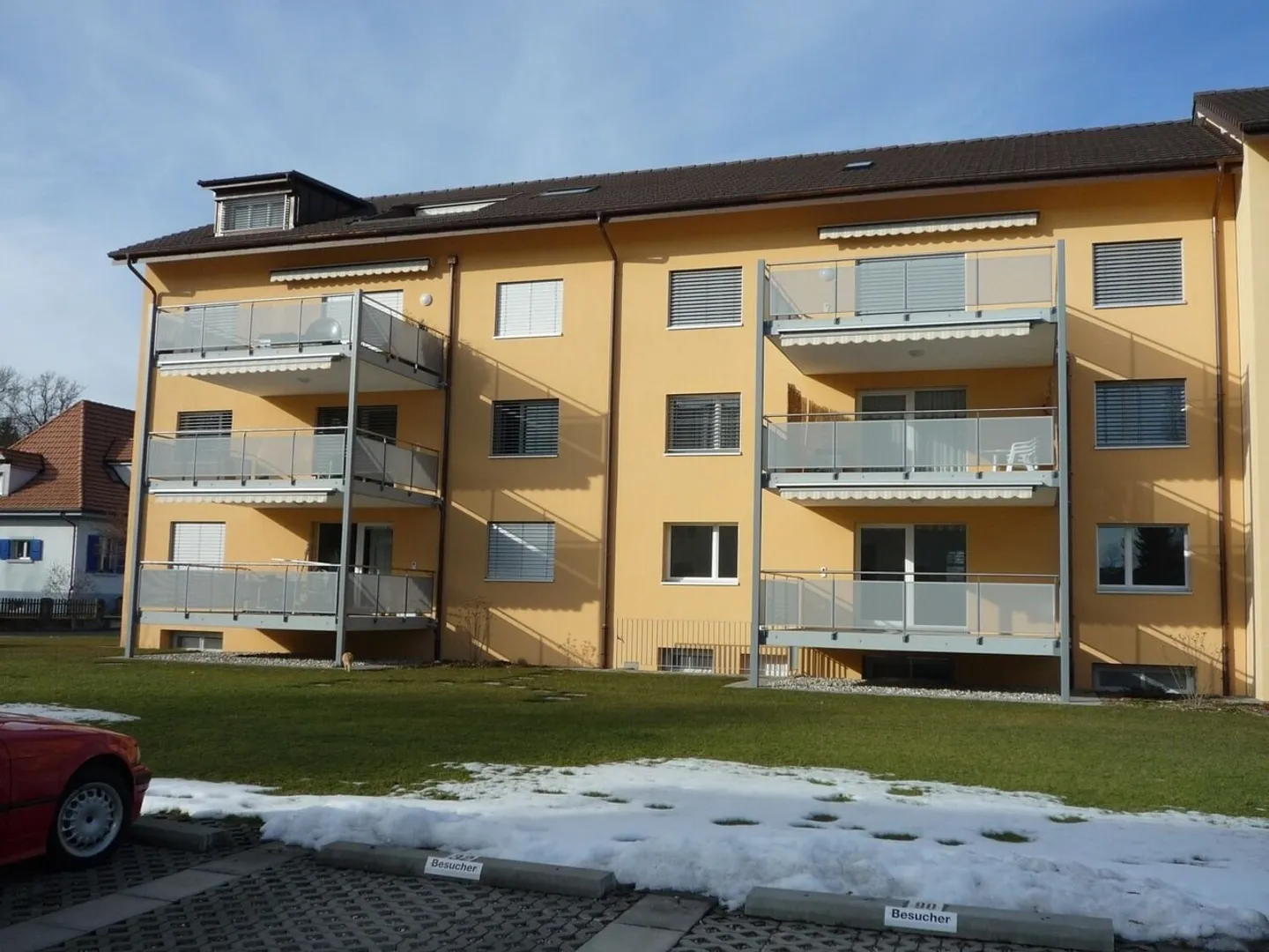 Tolle 2.5-Zimmer-Dach-Wohnung mit Nebenraum zu vermieten - Foto 1 von 7