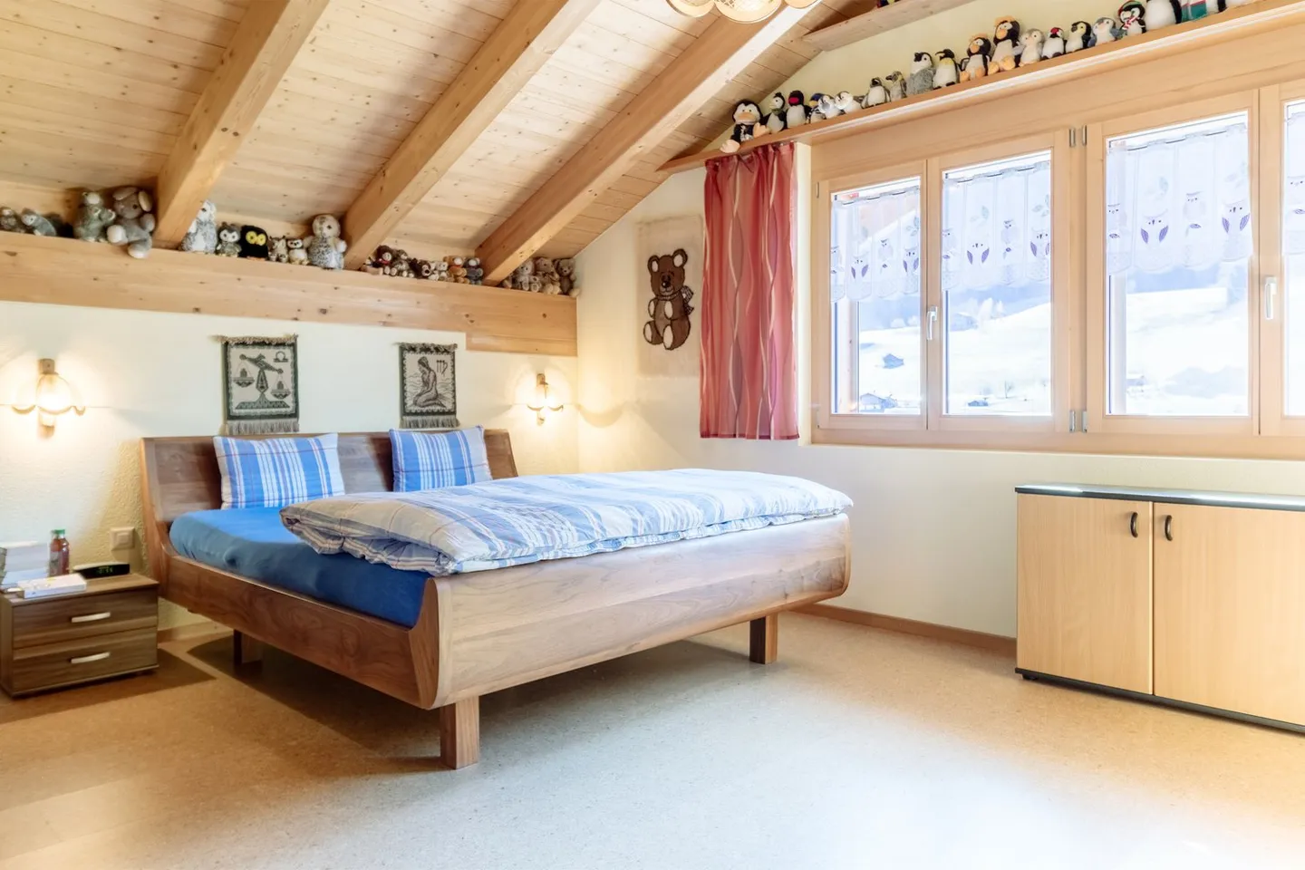 Spacious 7.5 Room Single-Family House with Surroundings - Photo 15 of 22