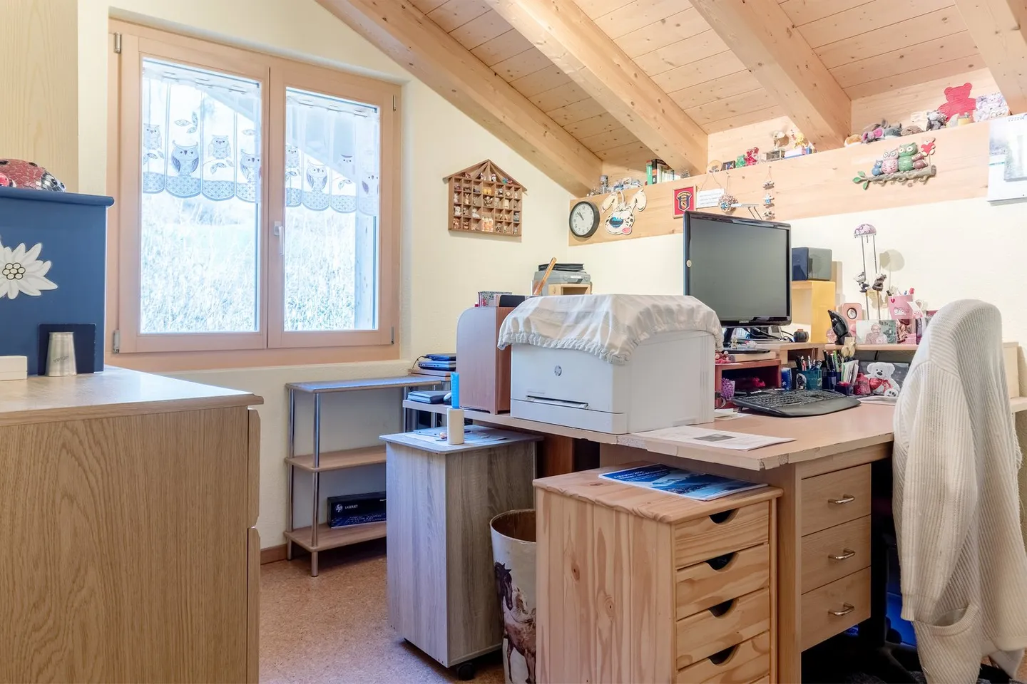 Spacious 7.5 Room Single-Family House with Surroundings - Photo 17 of 22