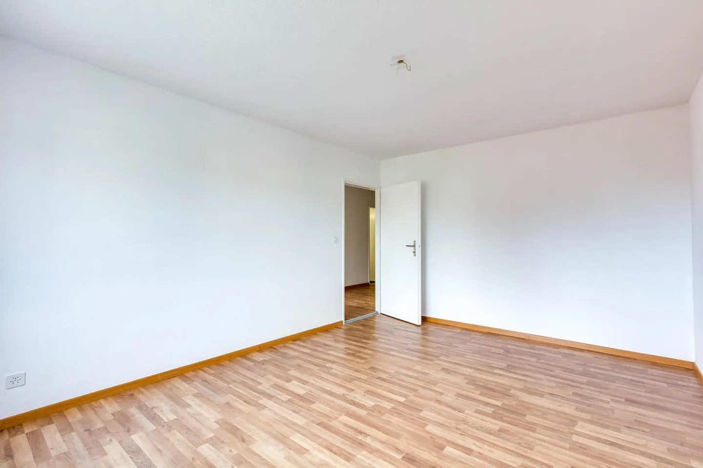 In the Middle! - Photo 6 of 9