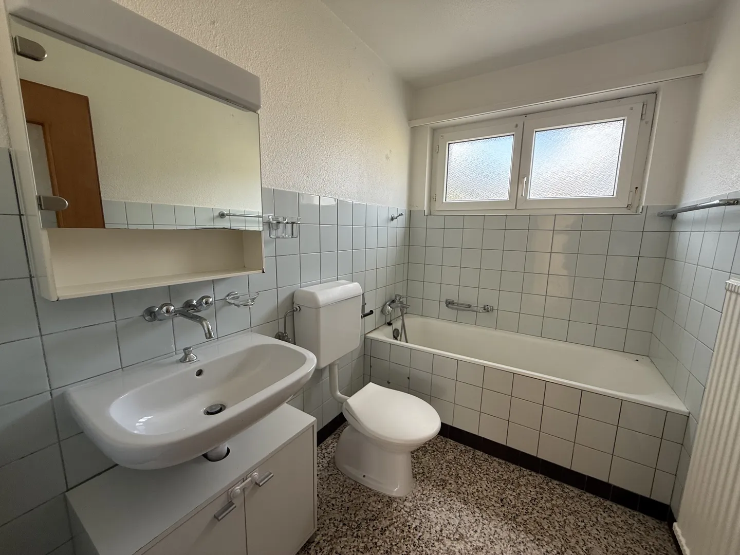 Geräumige Wohnung mit Balkon - Foto 12 von 24