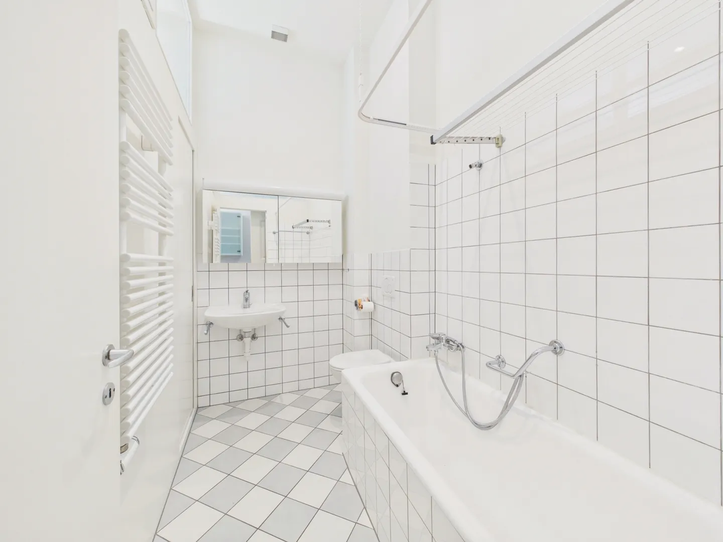 Appartement historique meublé de 5,5 pièces à Bâle (temporaire jusqu'en juillet 2026) - Photo 10 sur 12