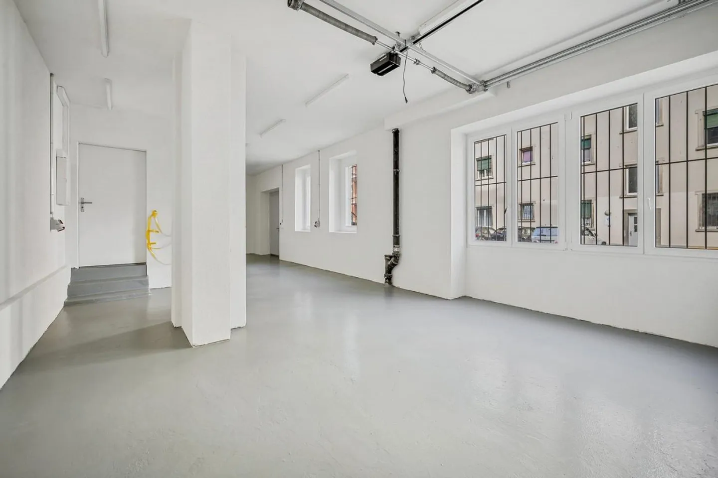 Propriété commerciale récemment rénovée au cœur de Zurich-Ouest - Photo 7 sur 10