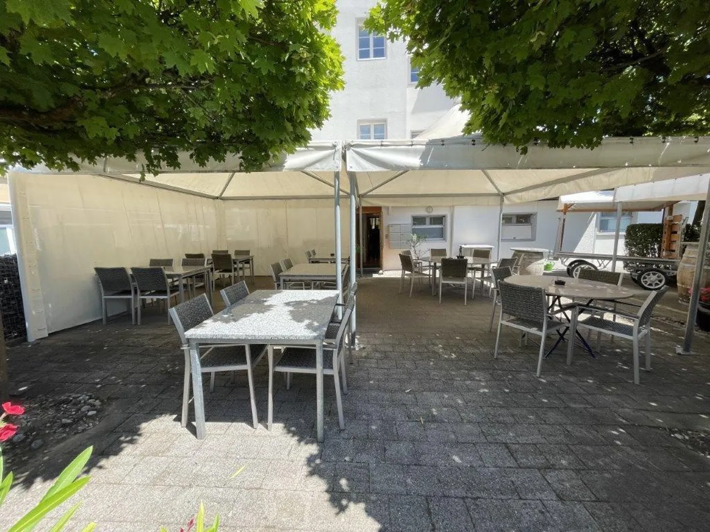 Immeuble mixte à vendre - Photo 3 sur 8