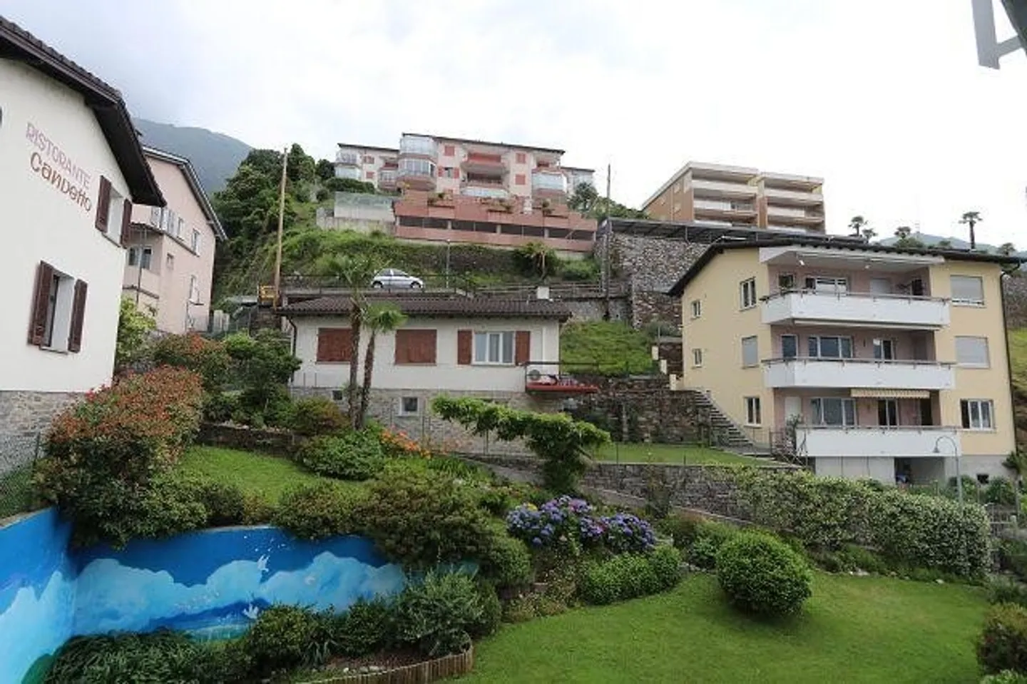 3 1/3-Room Apartment on the 1st Floor - Photo 6 of 9