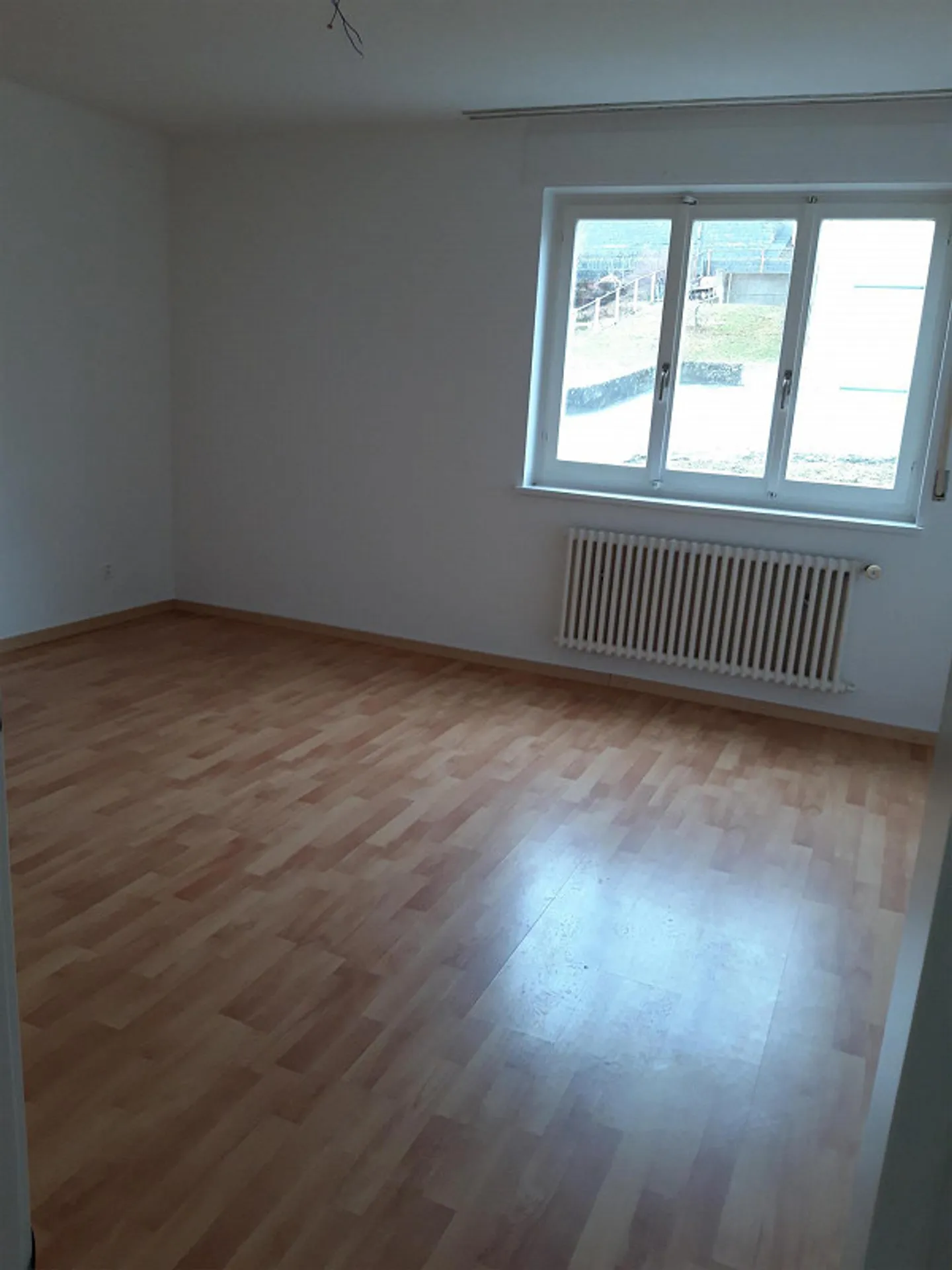 Sunny 4.5 apartment for rent - Photo 1 of 8