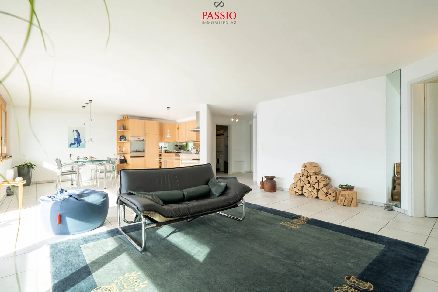 Vivere con un panorama: appartamento di 3,5 stanze con vista lago non ostacolata - Foto 5 di 21