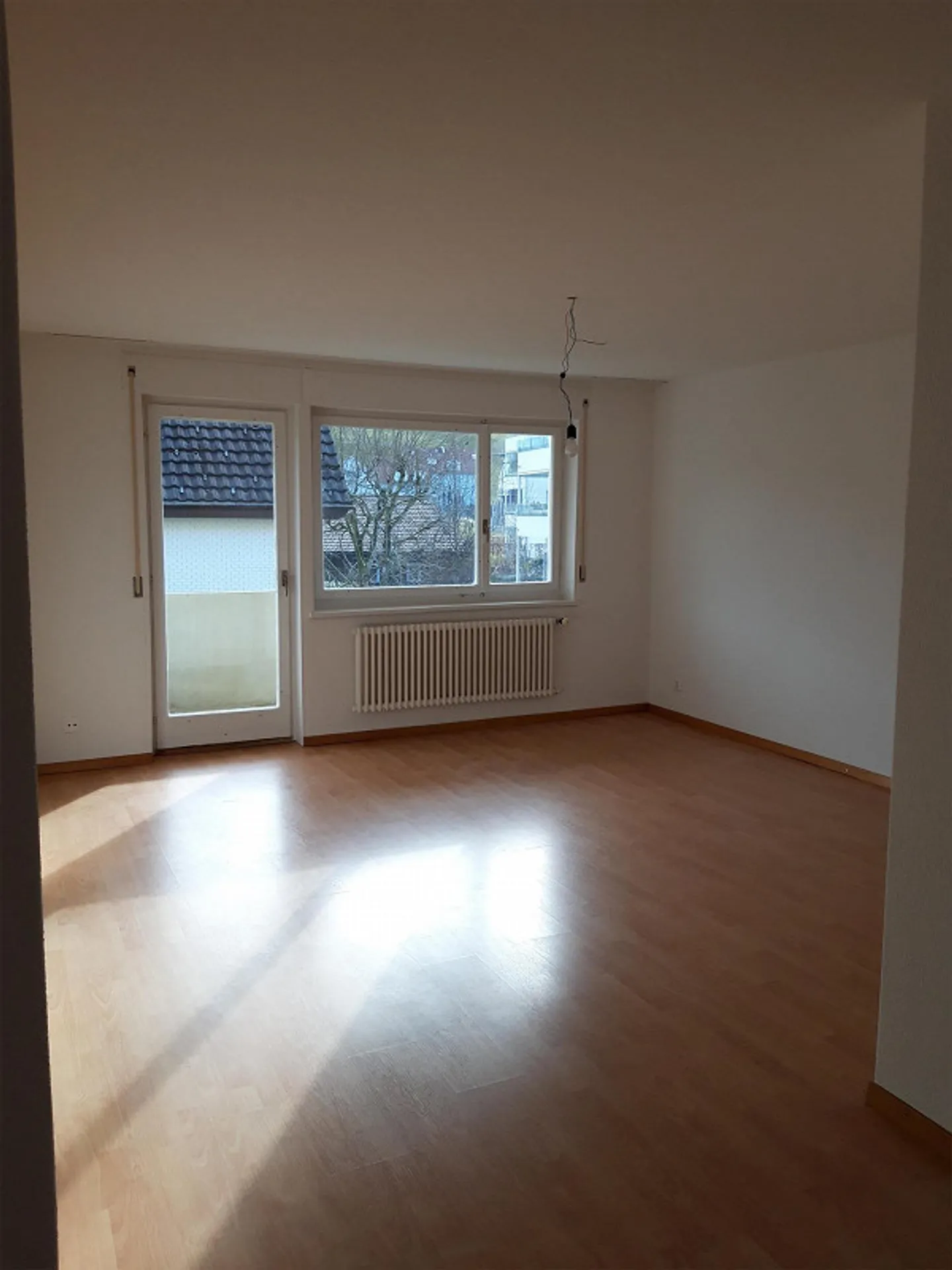 Sunny 4.5 apartment for rent - Photo 5 of 8