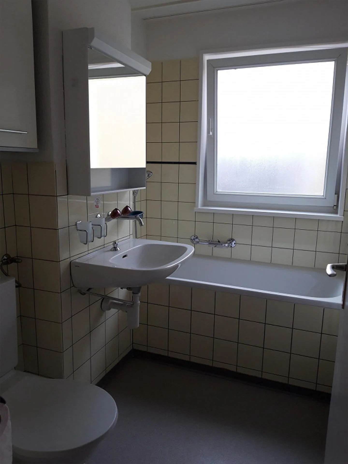 Sunny 4.5 apartment for rent - Photo 6 of 8