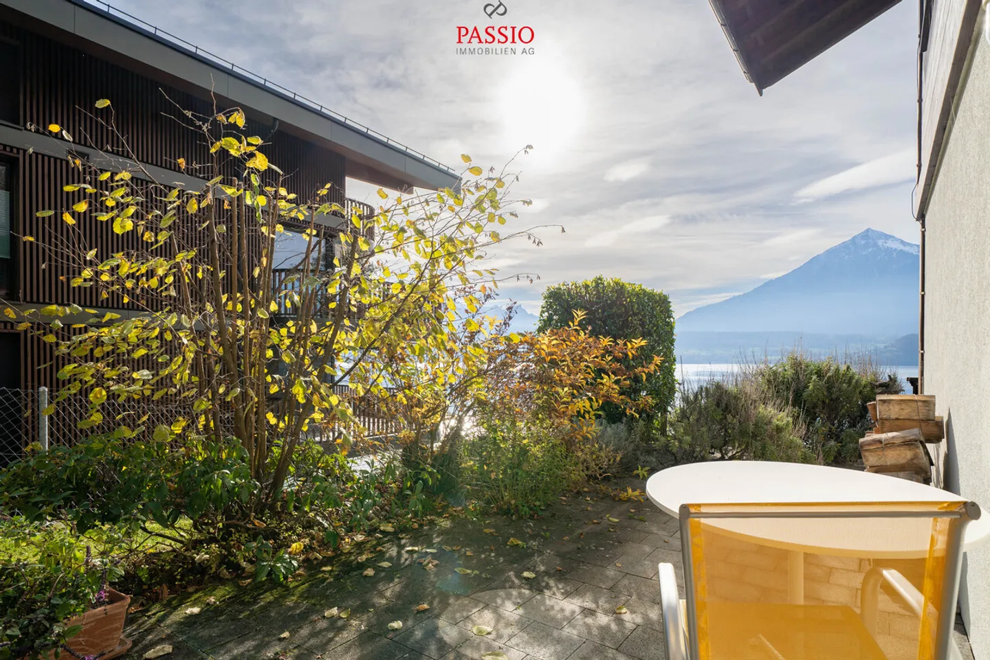 Vivere con un panorama: appartamento di 3,5 stanze con vista lago non ostacolata - Foto 16 di 21