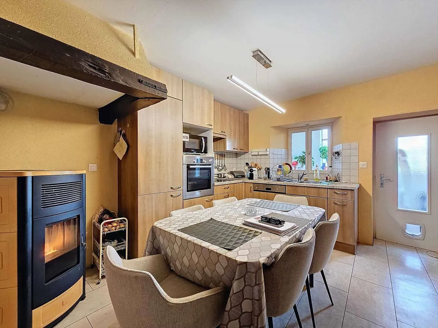 Dorfimmobilie mit Wertsteigerungspotenzial! - Foto 3 von 13