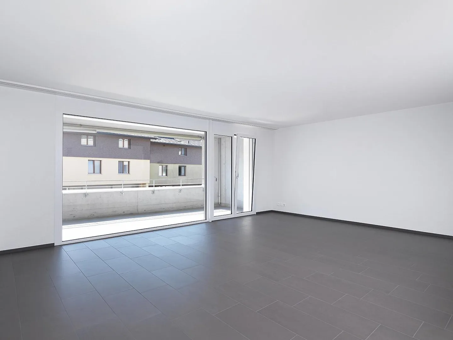 3.5-Room Apartment on the 1st Floor - Photo 5 of 5