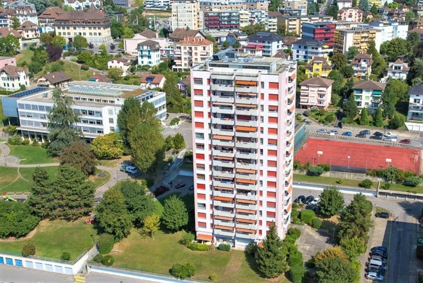 Appartement 2.5 pièces - Photo 2 sur 2